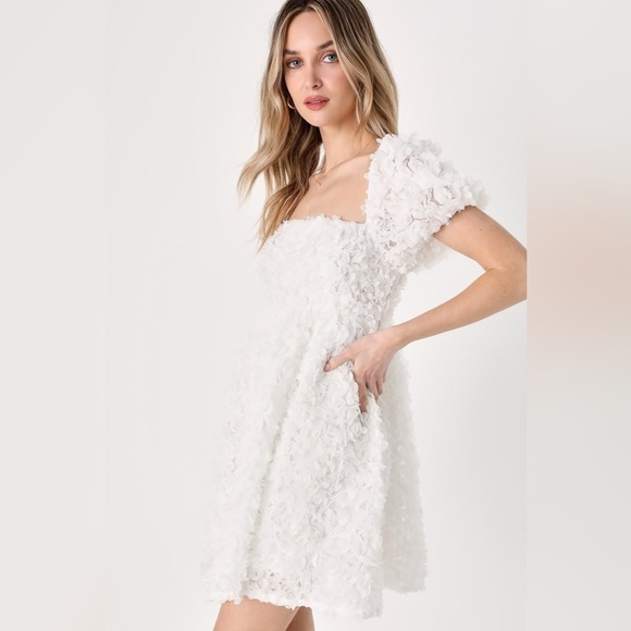 Lulus 3D Flower Mini Dress‎ - Picture 4 of 8